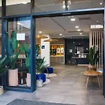 Hotel Kyriad Eco - Ferrand Estaing