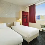 Hotel Kyriad Eco - Ferrand Estaing 2*