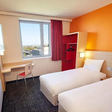 Kyriad Eco - Ferrand Estaing