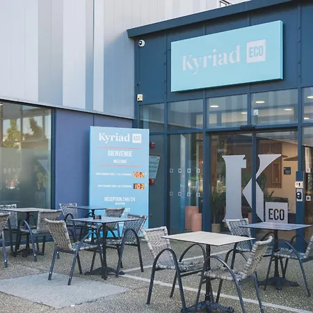 Kyriad Eco - Ferrand Estaing クレルモン・フェラン
