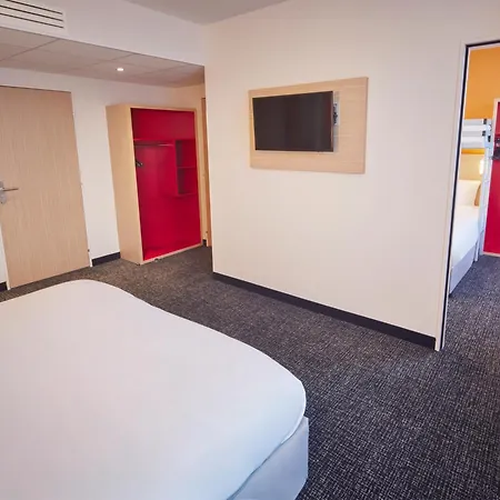 Kyriad Eco - Ferrand Estaing