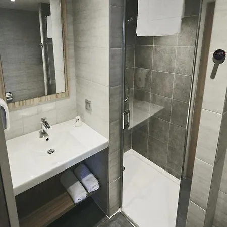 Kyriad Eco - Ferrand Estaing 2* Κλερμόν Φεράν
