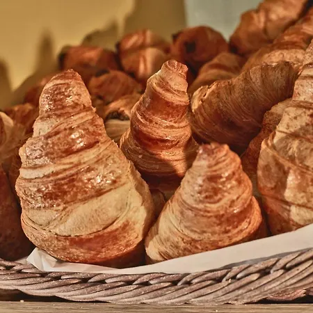 Ξενοδοχείο Kyriad Eco - Ferrand Estaing 2*