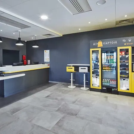 Kyriad Eco - Ferrand Estaing ホテル 2*