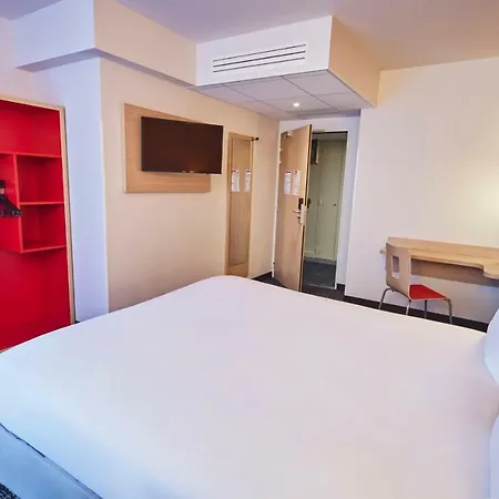 Kyriad Eco - Ferrand Estaing クレルモン・フェラン