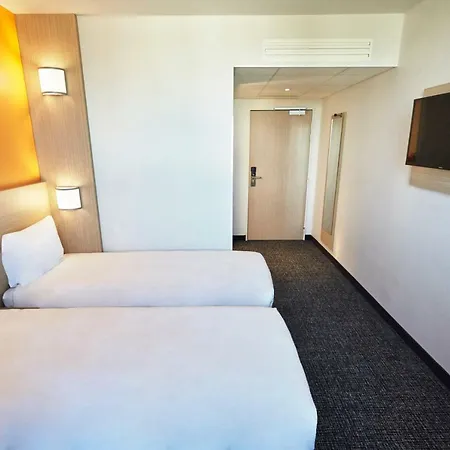 Kyriad Eco - Ferrand Estaing