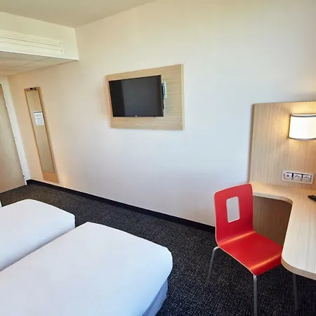 Kyriad Eco - Ferrand Estaing