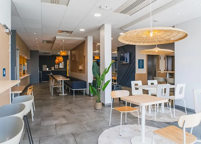 Kyriad Eco - Ferrand Estaing 2* Клермон-Ферран